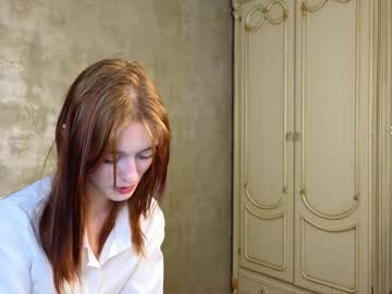 girl
        wiloneakerley cam image #3122925