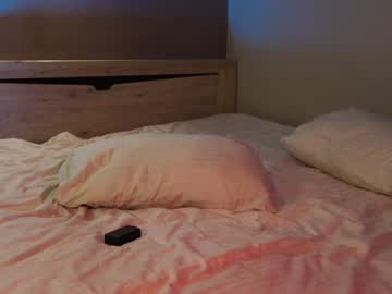 girl
        _meganmeow_ cam image #2575827