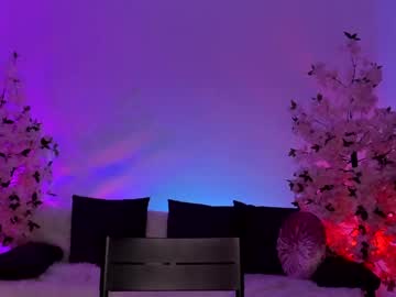 girl
        jessiccaburns cam image #3130331