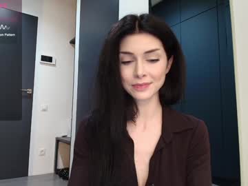 girl
        milla_jo cam image #4594854