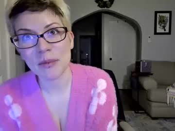 girl
        stellahunny cam image #2082603