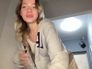 girl
        angel_from_sky cam image #667881
