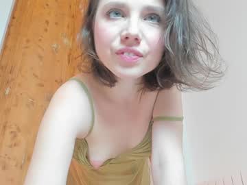 girl
        stellawells cam image #631605