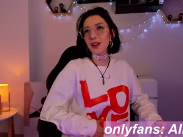 girl
        thecosmicgirl cam image #394856