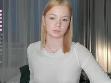 girl
        stacy_touch cam image #3978124