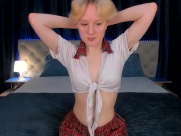 girl
        nicole_hiness cam image #4218280