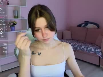girl
        kristy_mey cam image #4418046