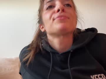 girl
        rosykindred cam image #1371709