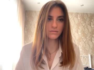 girl
        odelinabain cam image #4463888