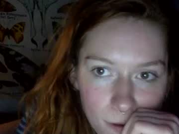 girl
        robinblackly cam image #281631