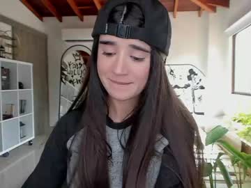 girl
        lonelly_lolly98 cam image #376736