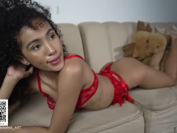 girl
        amnie_ cam image #2330208
