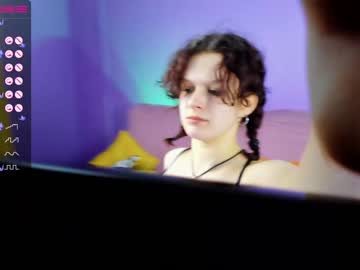 girl
        eva__foxy cam image #558580