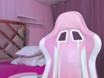 girl
        hera_elis cam image #4178596