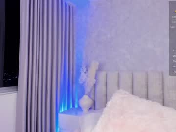 girl
        candyred88 cam image #2829503