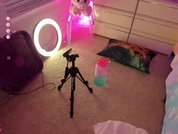 girl
        daphnemadison cam image #1861865
