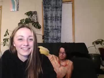 couple
        tiaterra cam image #3154894