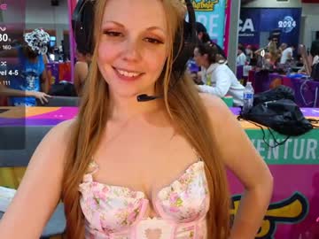 girl
        daphnemadison cam image #2986261