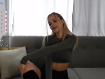 girl
        kriss0leoo cam image #1993100