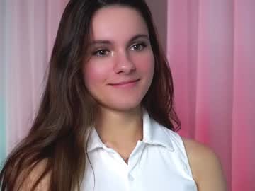 girl
        lorettadunnell cam image #3646033