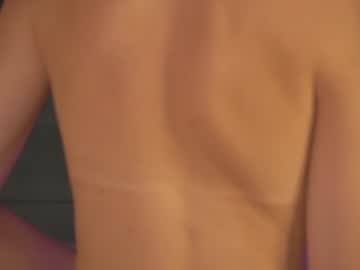 girl
        tessarosse_ cam image #3195091