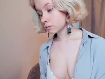 girl
        love_and___hope cam image #1414322