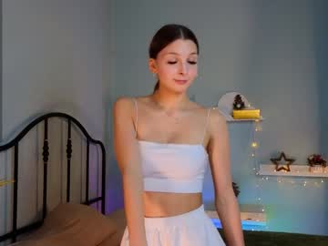 girl
        alicepreuoston cam image #3994807