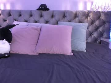 girl
        naomii_soto cam image #3551948