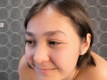 girl
        jeanfrancoa cam image #2188933