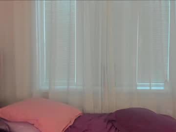 girl
        angelina_new cam image #1767363