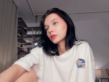 girl
        riskyproject cam image #3864322