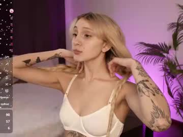 girl Webcam Girls Sex Thressome And Foursome with ellie_lo