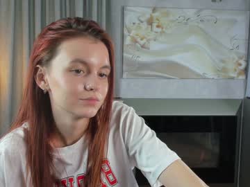 girl
        not_anny cam image #3167289