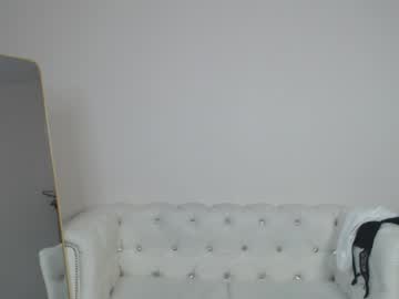 girl
        evie_fane cam image #480485