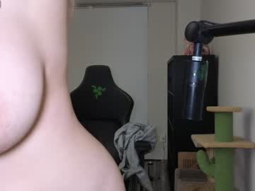 girl
        alexa_dream cam image #2746977