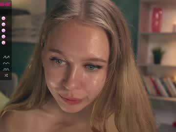 girl
        aleksa_cutie cam image #35066