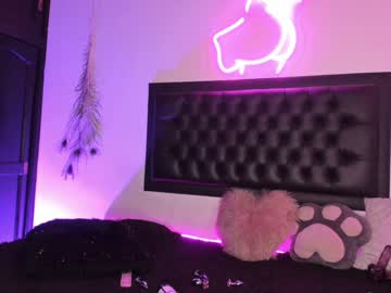girl
        iam_eli cam image #1378422