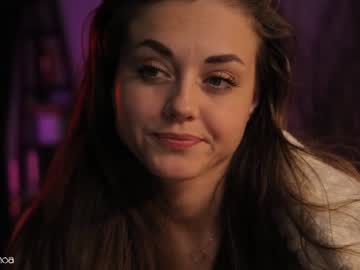 girl
        lettymoa cam image #2622574