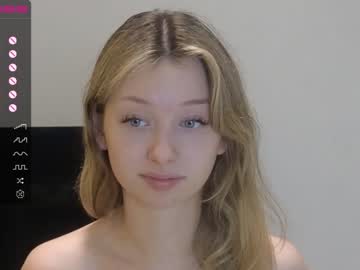 girl
        evafrancis cam image #1223323