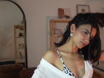 girl
        urcutelinda cam image #2573968