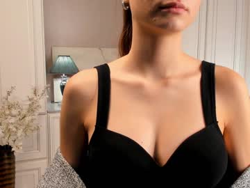 girl
        isobelsimpson cam image #1933474