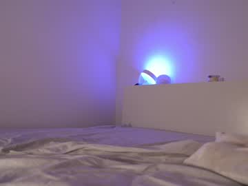girl
        hunytea cam image #4223007