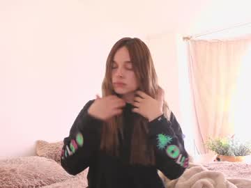 girl
        kendalltyler cam image #4205638
