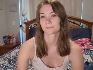 girl
        katynowhere cam image #3106805