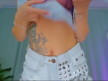 girl
        emmi_rosee cam image #725355