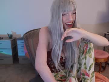 girl
        rhaenys cam image #789988