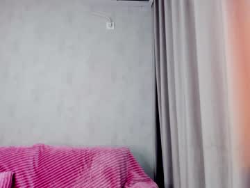 girl
        bboobscarol_ cam image #202465