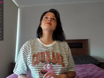 girl
        yourfreakygirl cam image #693013