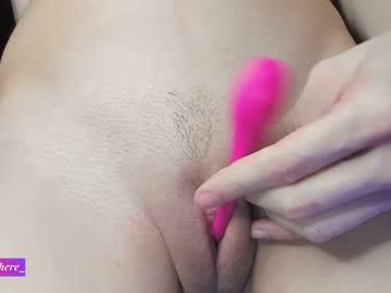 girl
        urlittlegirl_ cam image #2532905