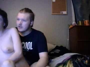couple
        camronbyram1 cam image #4309421